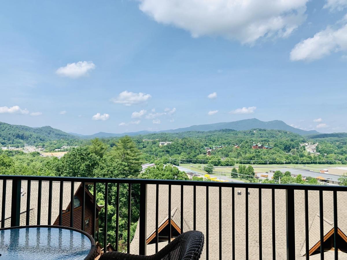 Noelle'S Nest Condominium Pigeon Forge Bagian luar foto